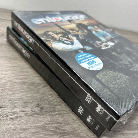 Lot of 2 Entourage Complete Season 2 and Season 3 (Part 1) DVD Sealed - Picture 6 of 7
